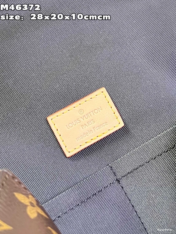 CHANELUNY VUITTON LOUIS BB 0820